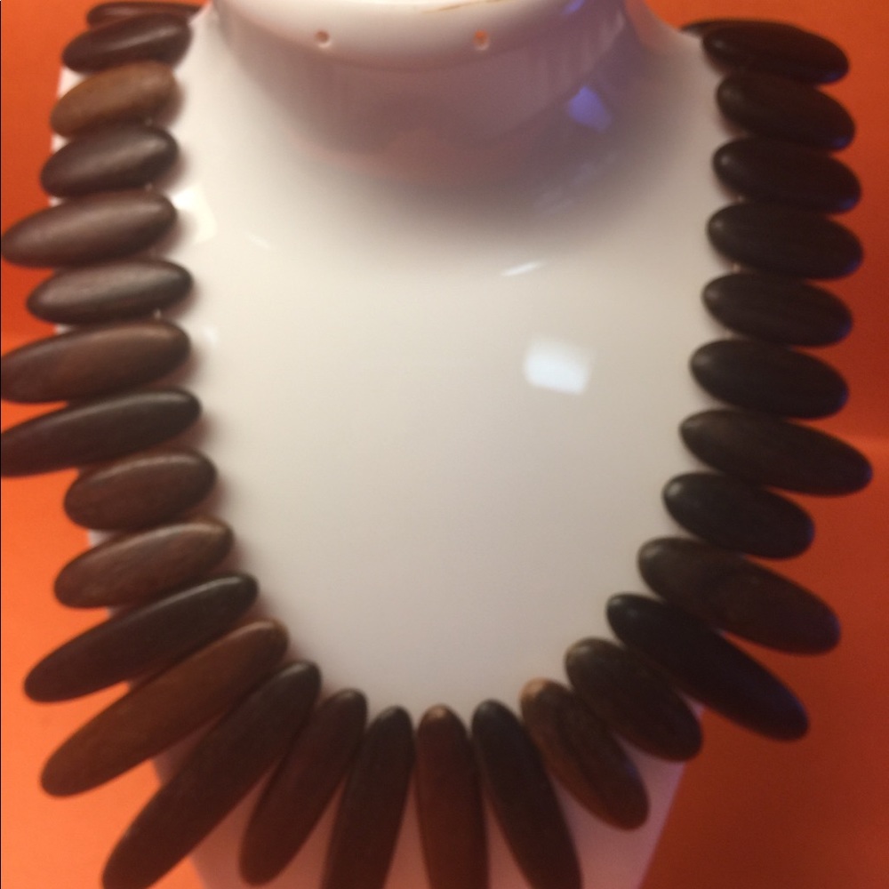 Brown wood style necklace